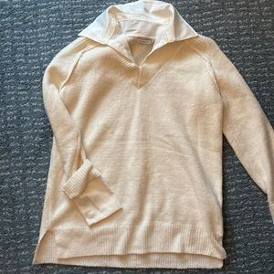 Collar sweater